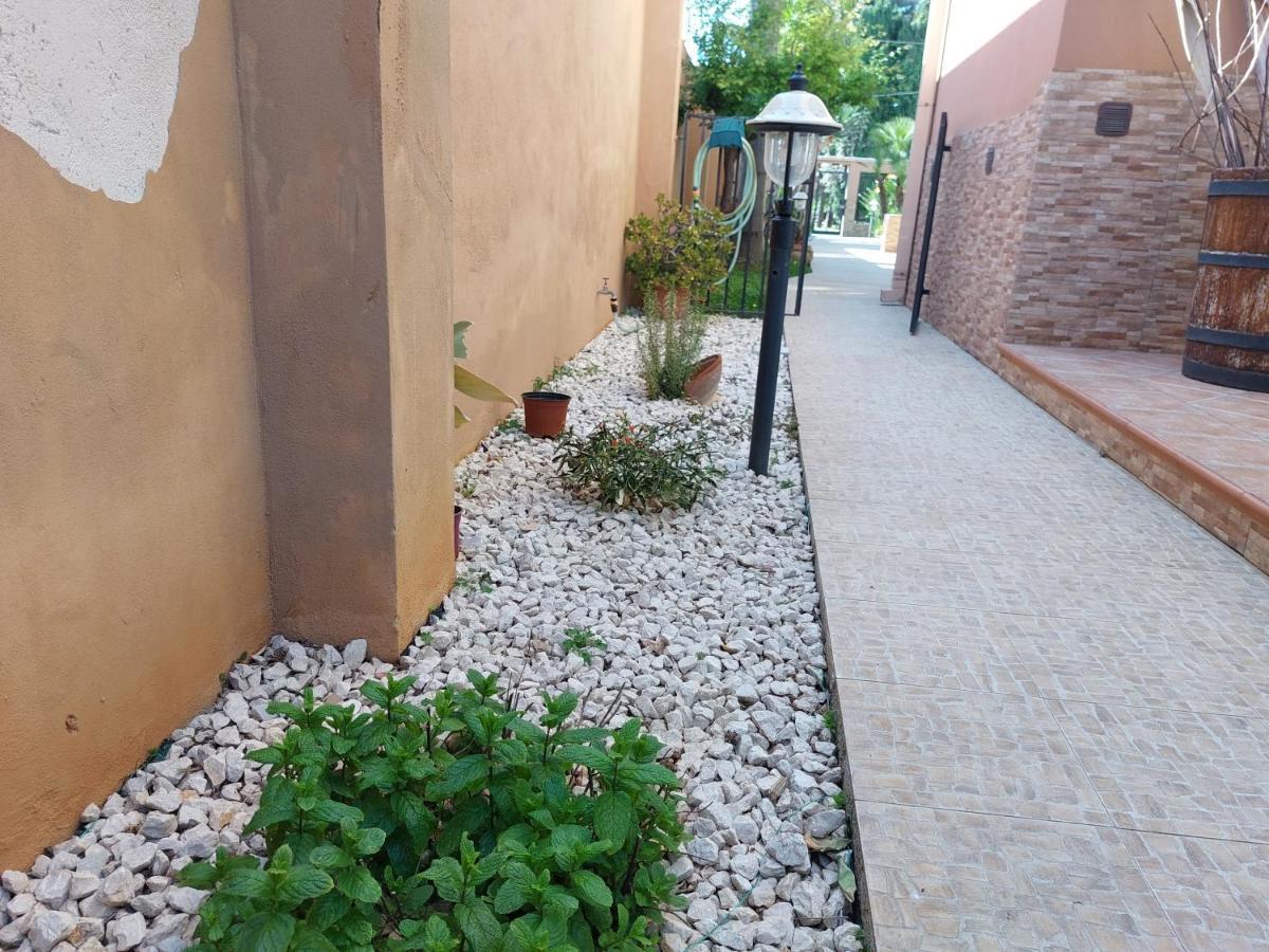 Aparthotel Casa Con Giardino Giacalone à Mazara del Vallo Extérieur photo